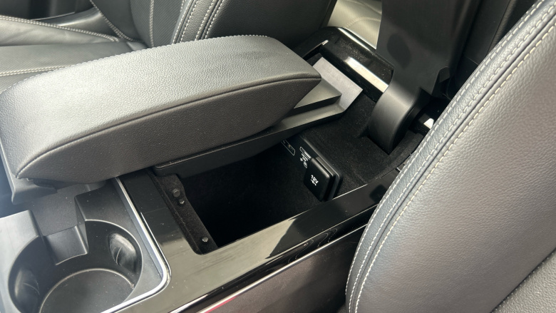 Land Rover Range Rover Velar 2.0 P250 SE 5dr Auto Petrol Estate